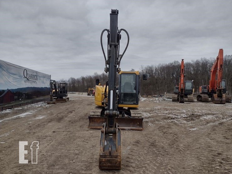 2021-deere-85g-image-2