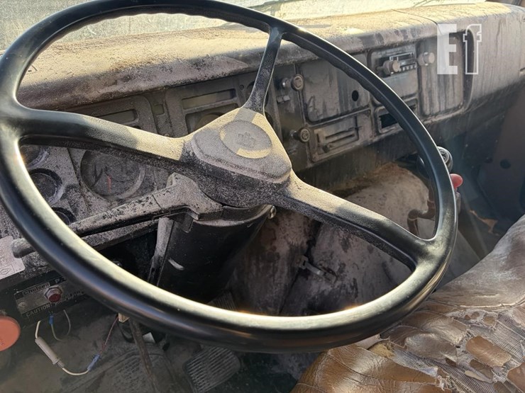 1981-international-s1900-image-8