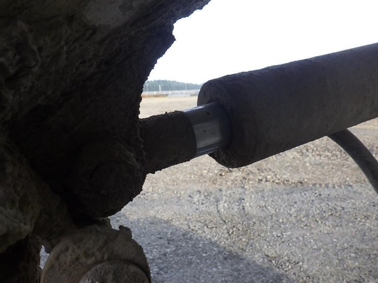 2001-peterbilt-357-image-29