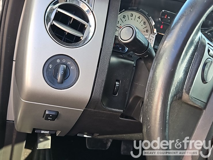 2014-ford-expedition-image-33