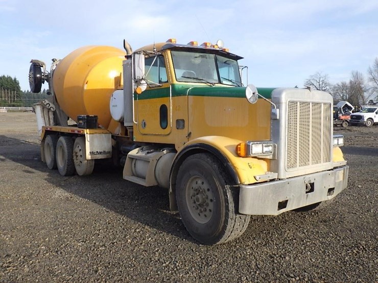 2001-peterbilt-357-image-3