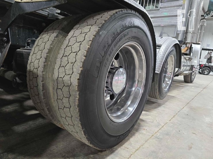 2004-international-paystar-5900-image-18