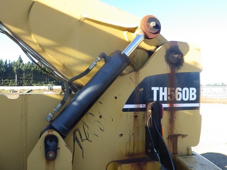 caterpillar-th560b-image-7
