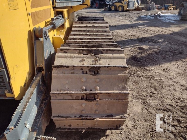 2021-deere-650k-lgp-image-32