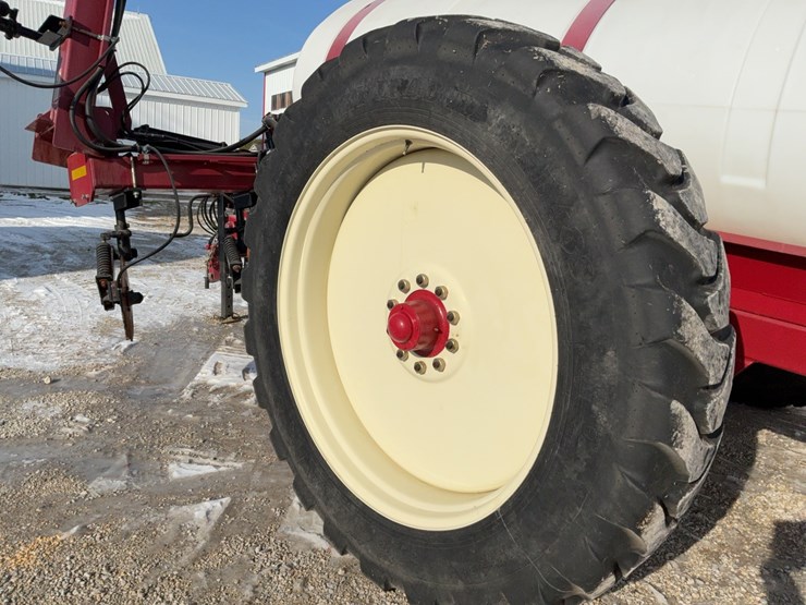 loftness-fs800-fertilizer-spreader-image-68