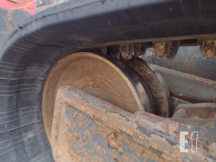 2017-bobcat-t740-image-27