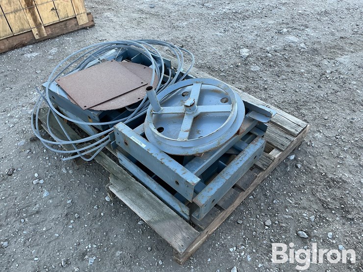 grain-bin/leg-stands-&-parts-image-5