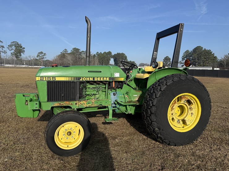 john-deere-2155-image-1