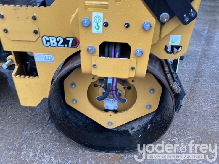 2024-caterpillar-cb2.7-image-11