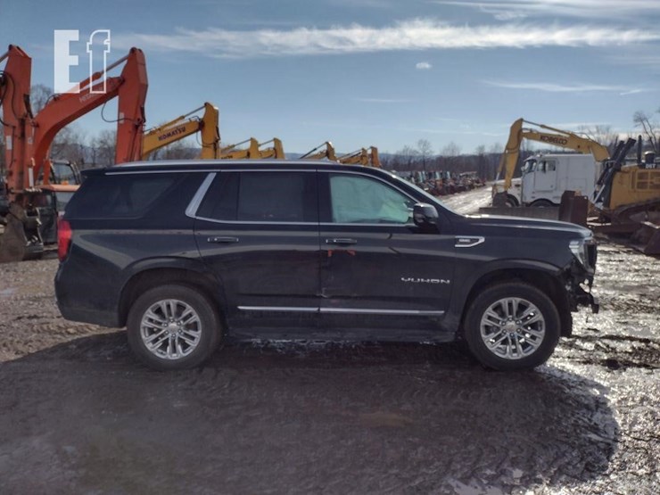 2022-gmc-yukon-slt-image-3