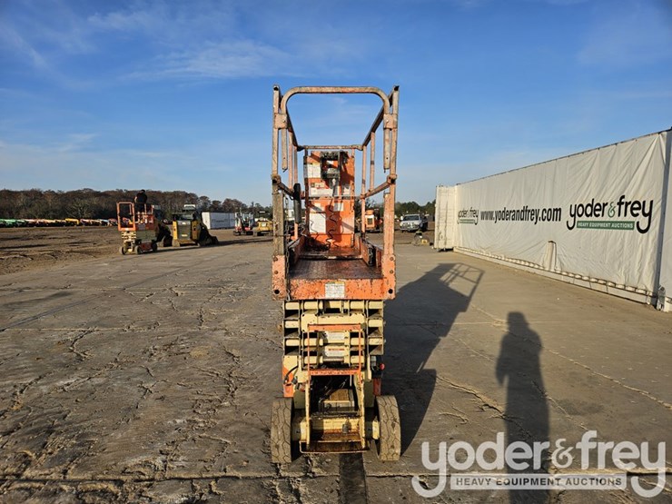 2016-jlg-2632es-image-10