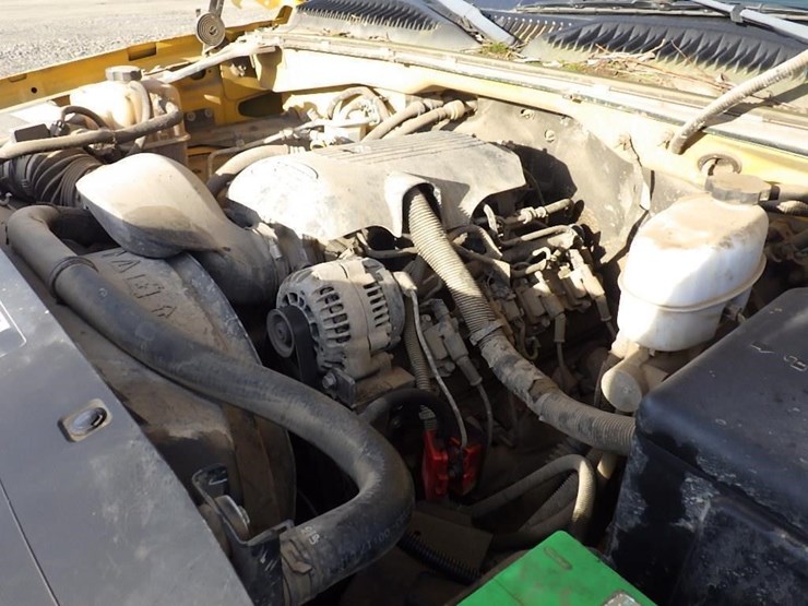 2004-chevrolet-2500-image-11