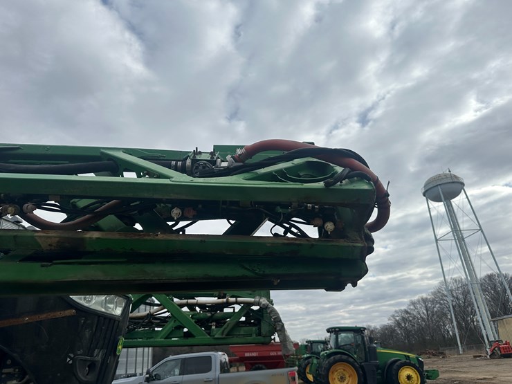 2014-john-deere-r4038-image-49