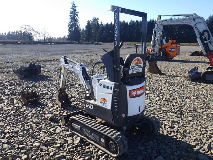 2021-bobcat-e10-image-6