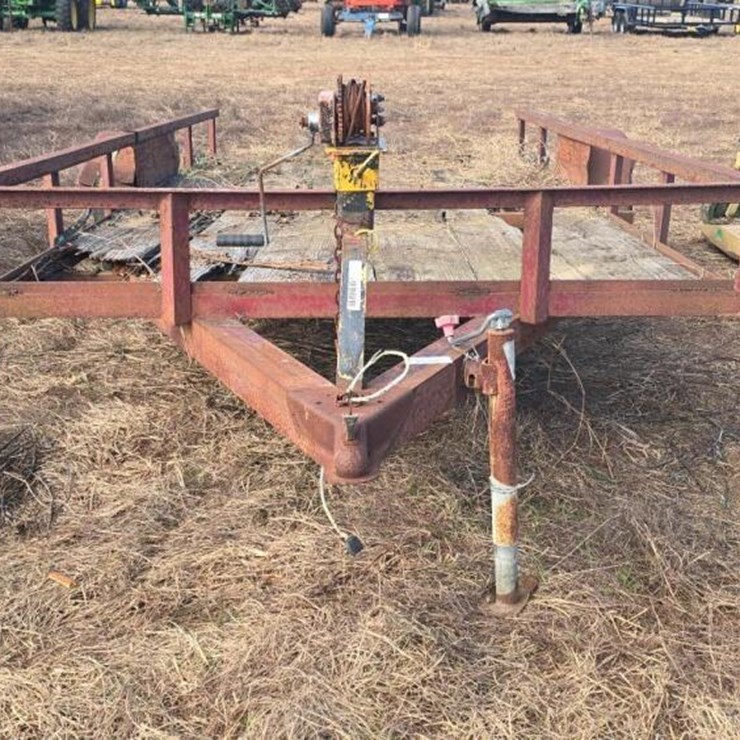 14' TRAILER (NO TITLE - BILL OF SALE ONLY): S/A