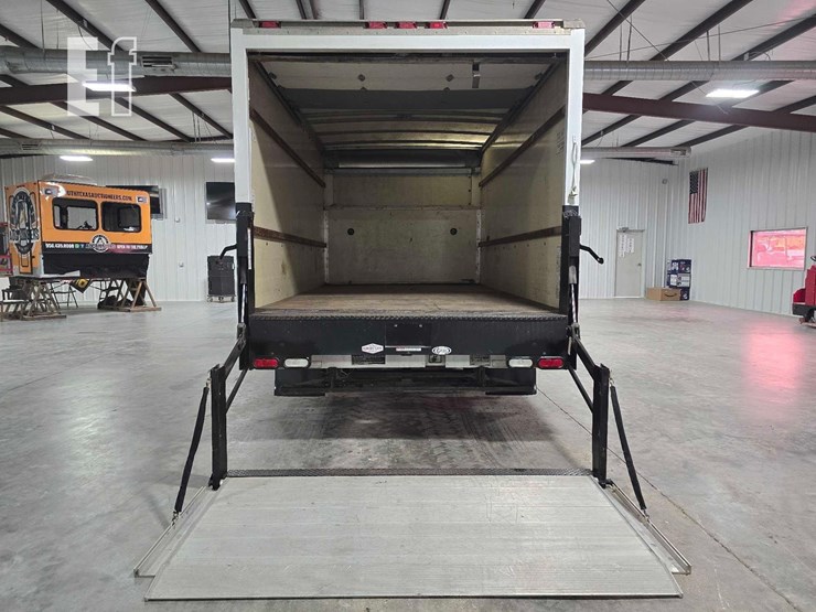 2006-ford-e350-sd-image-9