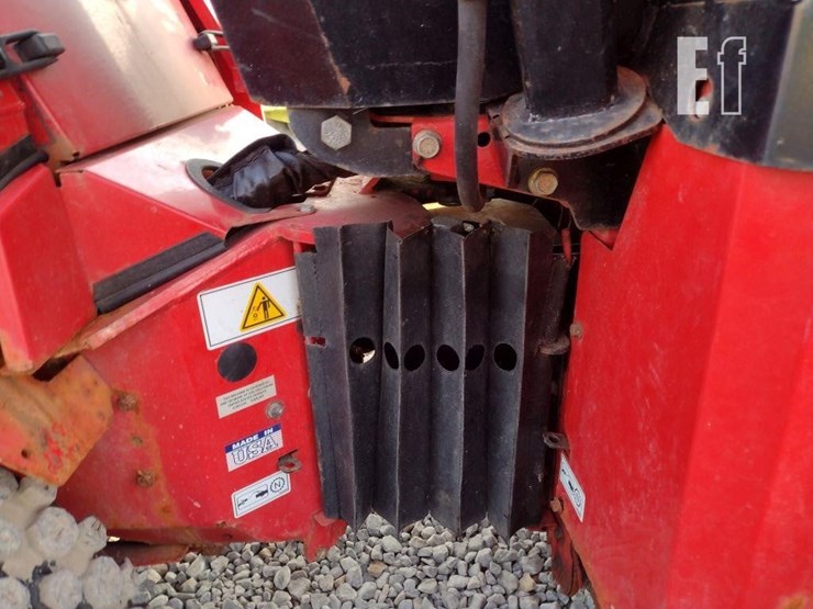 ventrac-3400l-lawn-mower-w/blade-&-broom-image-25