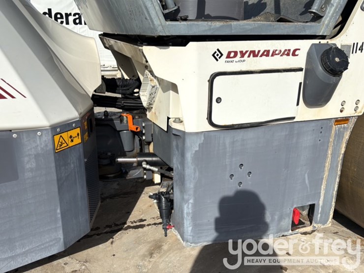 2020-dynapac-cc6200-image-12