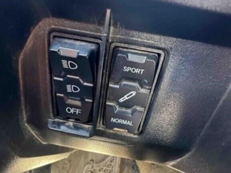 2023-honda-talon-1000x4-sxs-utv-image-14