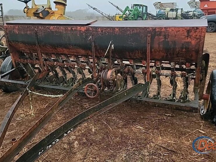 massey-ferguson-33-image-1