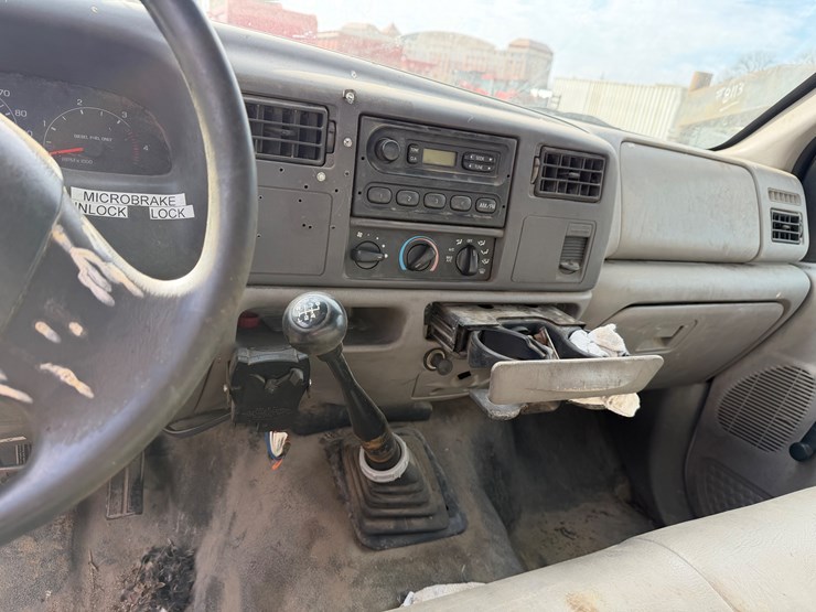 2000-ford-f350-image-9