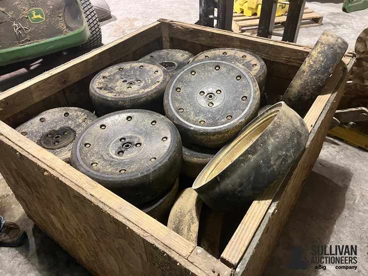 planter-closing-wheels-image-7
