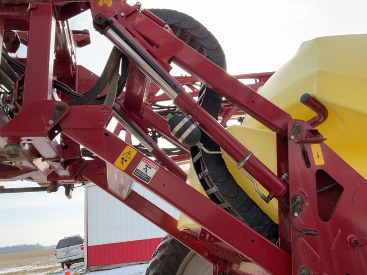 2024-hardi-commander-45-pull-type-sprayer-image-44