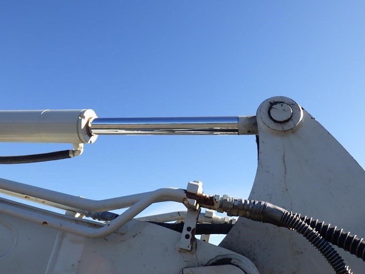 takeuchi-tb260-image-23