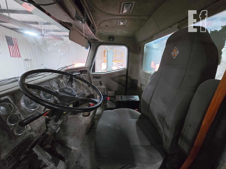 2007-international-paystar-5600-image-9