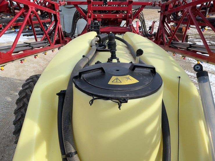 2024-hardi-commander-45-pull-type-sprayer-image-55