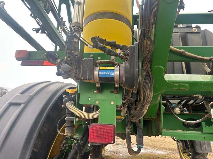 2014-john-deere-r4038-image-26