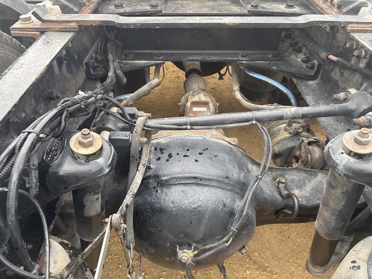 2006-peterbilt-379-image-49