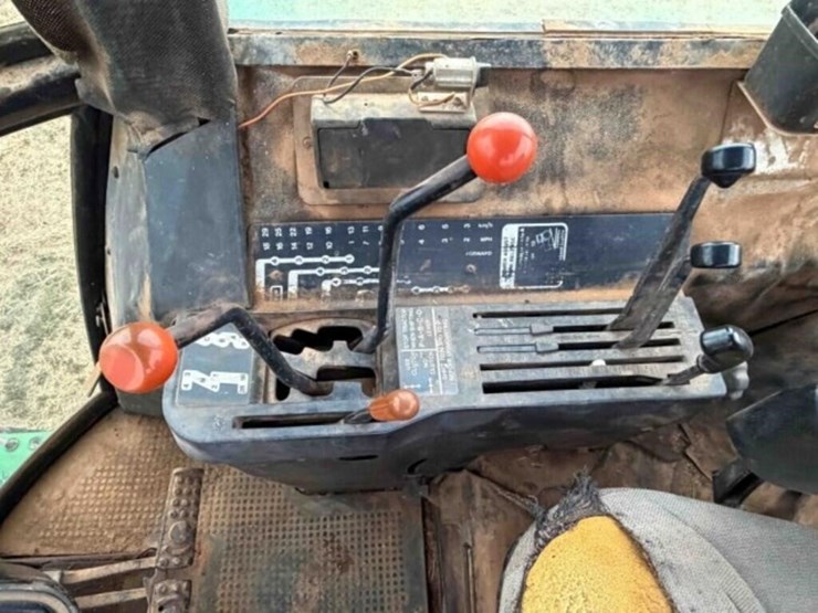 john-deere-4440-image-12