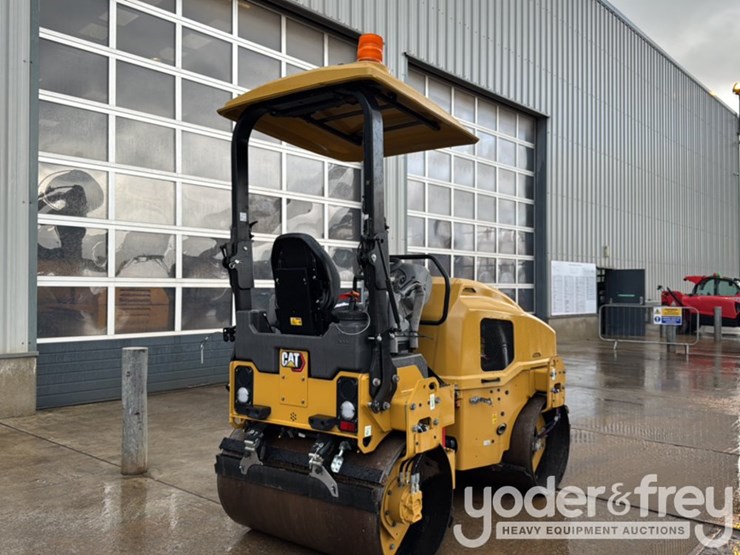 2024-caterpillar-cb2.7-image-5