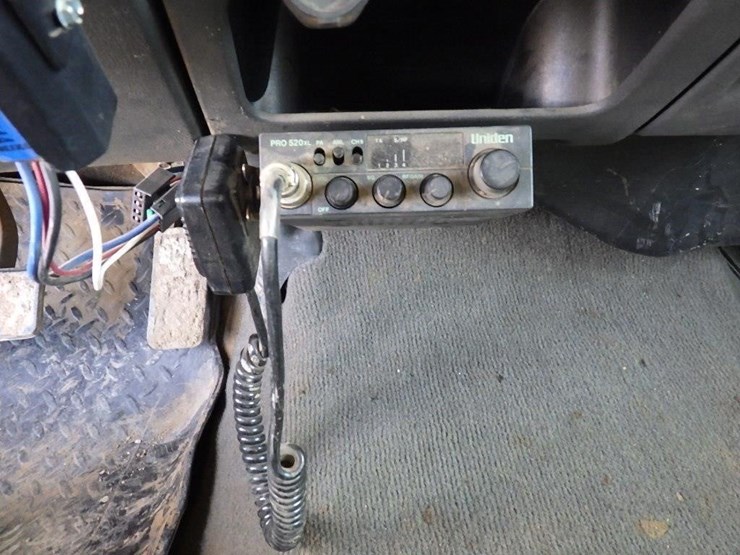 2004-chevrolet-2500-image-24