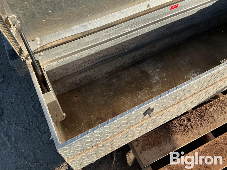 aluminum-pickup-toolboxes-image-12