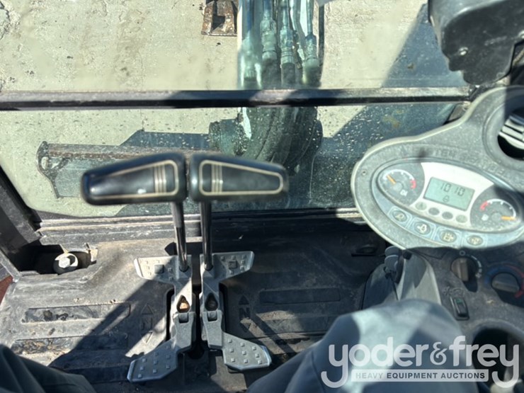 2020-bobcat-e26-image-36