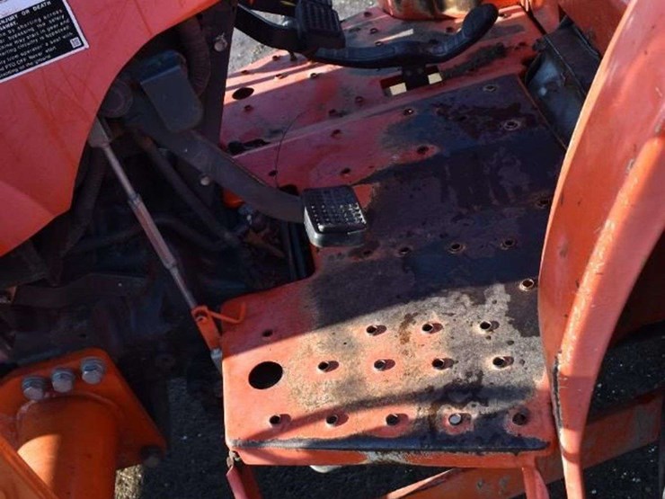 kubota-l4600-image-10