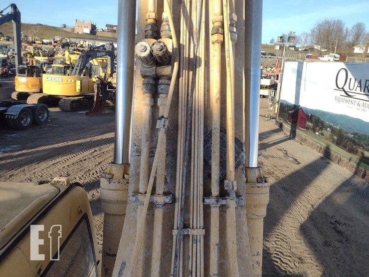 2000-deere-270c-lc-image-51