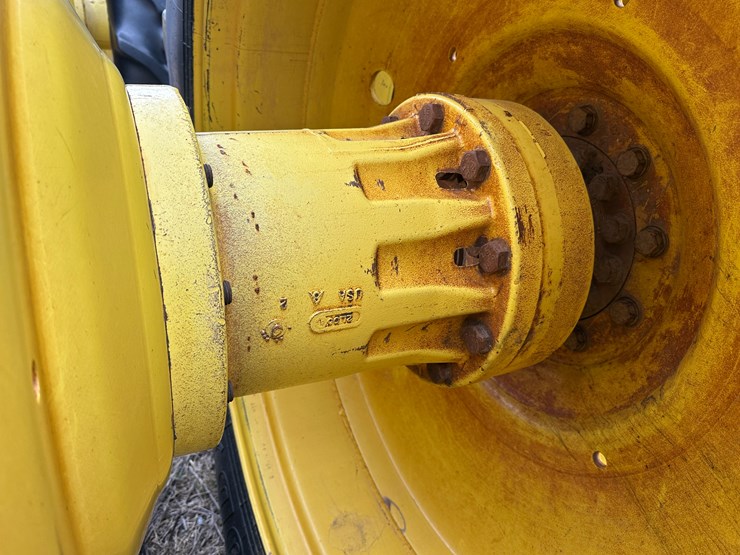 2013-john-deere-9560r-image-27