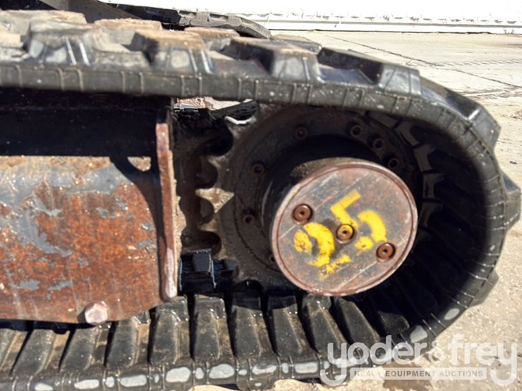 2020-bobcat-e26-image-26