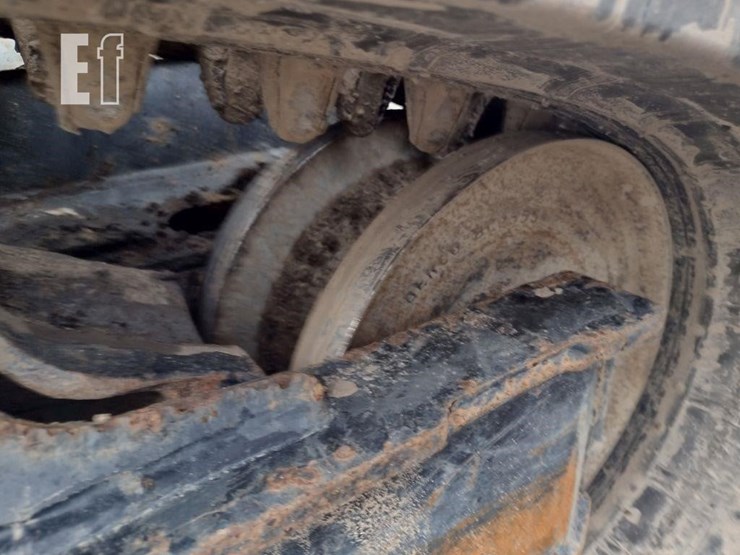 2017-bobcat-t595-image-35