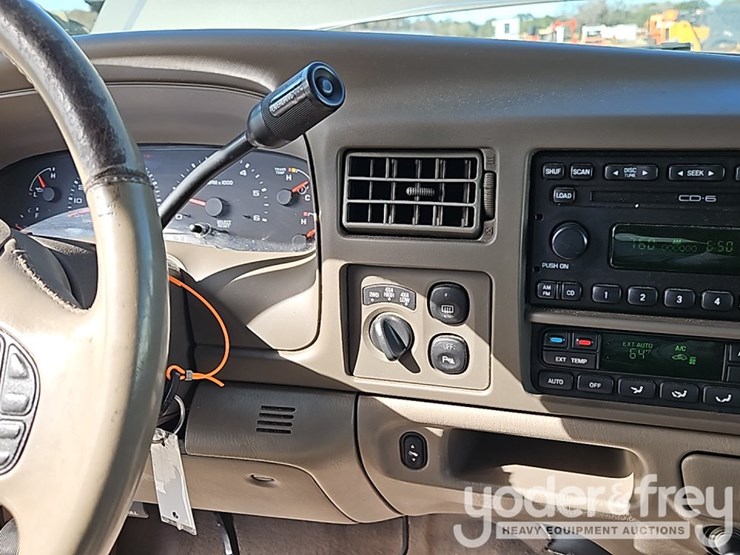 2004-ford-excursion-limited-image-26