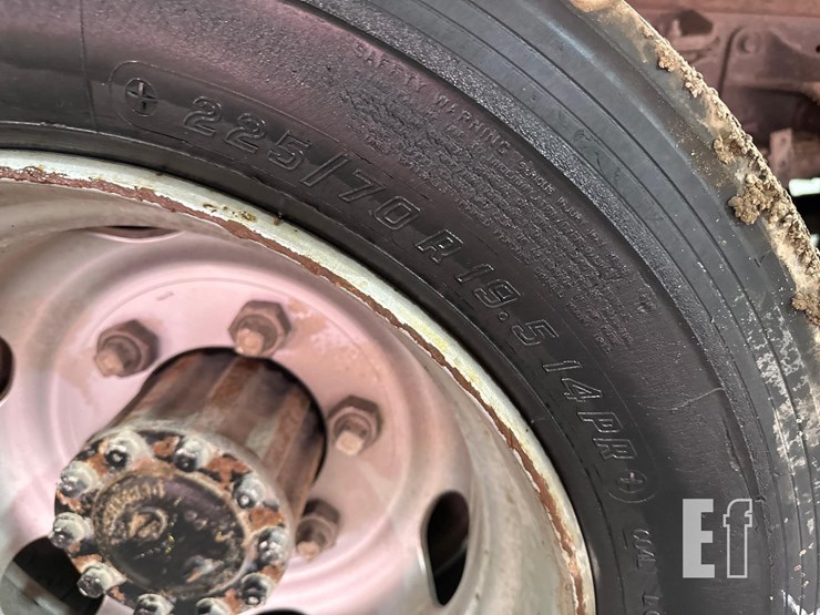 2015-hino-195-image-20