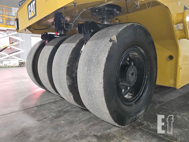 2016-caterpillar-cw34-image-19