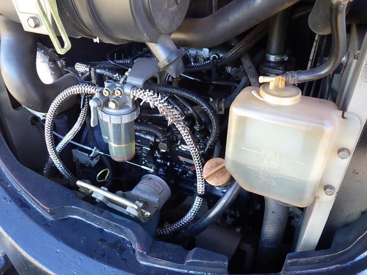 yanmar-vio35-2-image-8