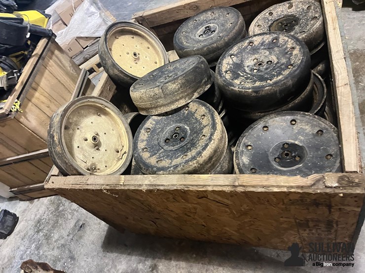 planter-closing-wheels-image-6