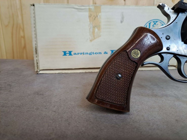 harrington-&-richardson-model-999-sportsman-.22-lr-da-revolver-image-7