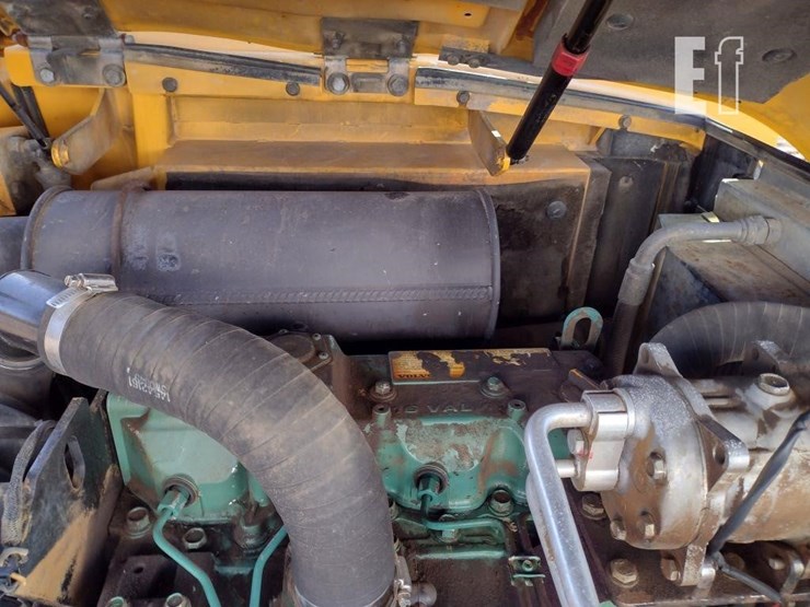 2006-volvo-ecr88-image-45