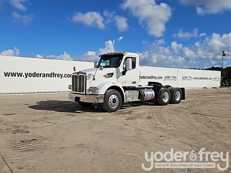 2020-peterbilt-567-image-2